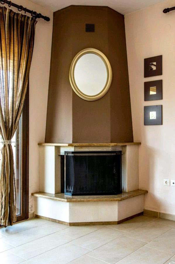 Canal Luxury Apartments Nea Poteidaia Exterior foto